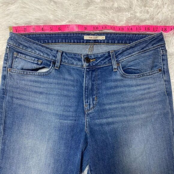 Levis 714 Straight Jeans Womens Size 32x32 Mid Rise Medium Blue Denim - Picture 9 of 11